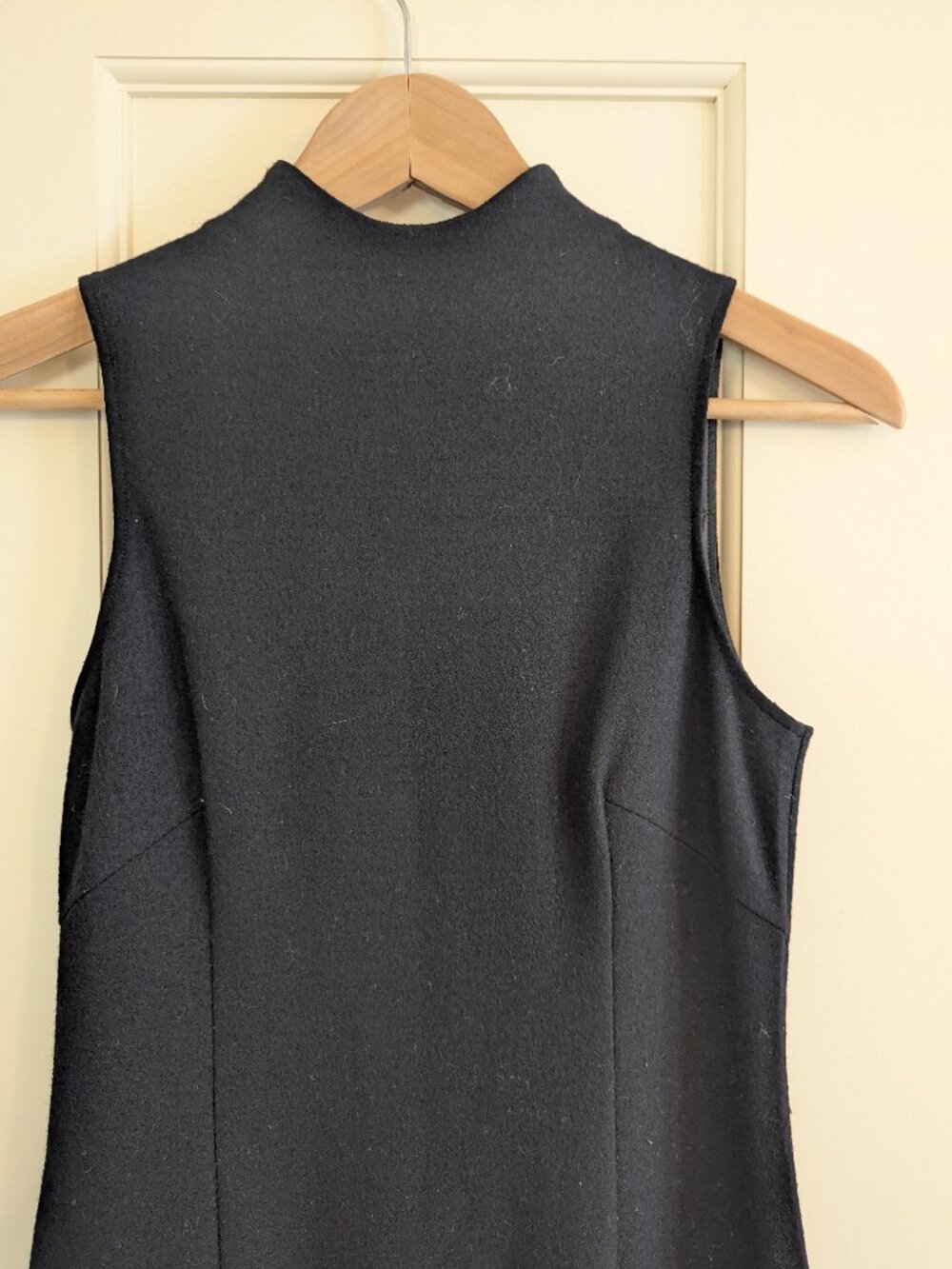 Black Wool Banana Republic Sheeth.